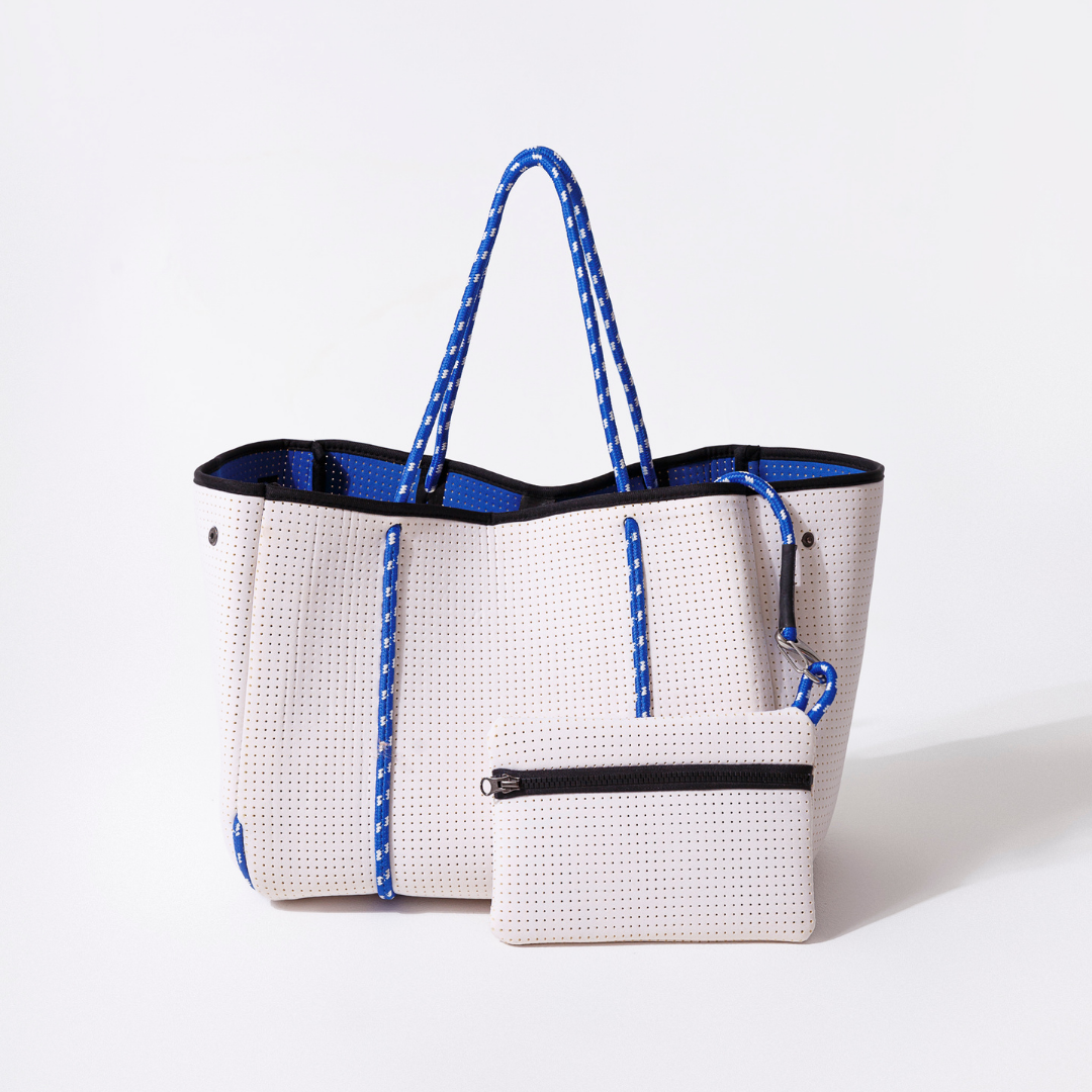 DETACHABLE POUCH WHITE BLUE