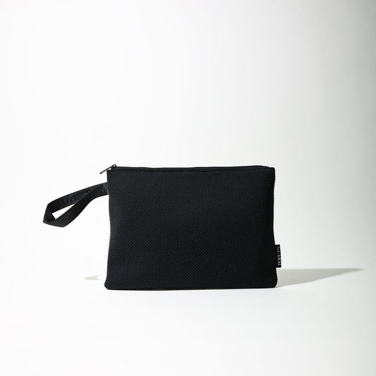 LAPTOP SLEEVE BLACK DOTTED
