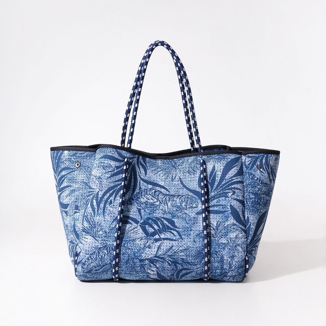 EVERYDAY TOTE JUNGLE FEVER DENIM BLUE