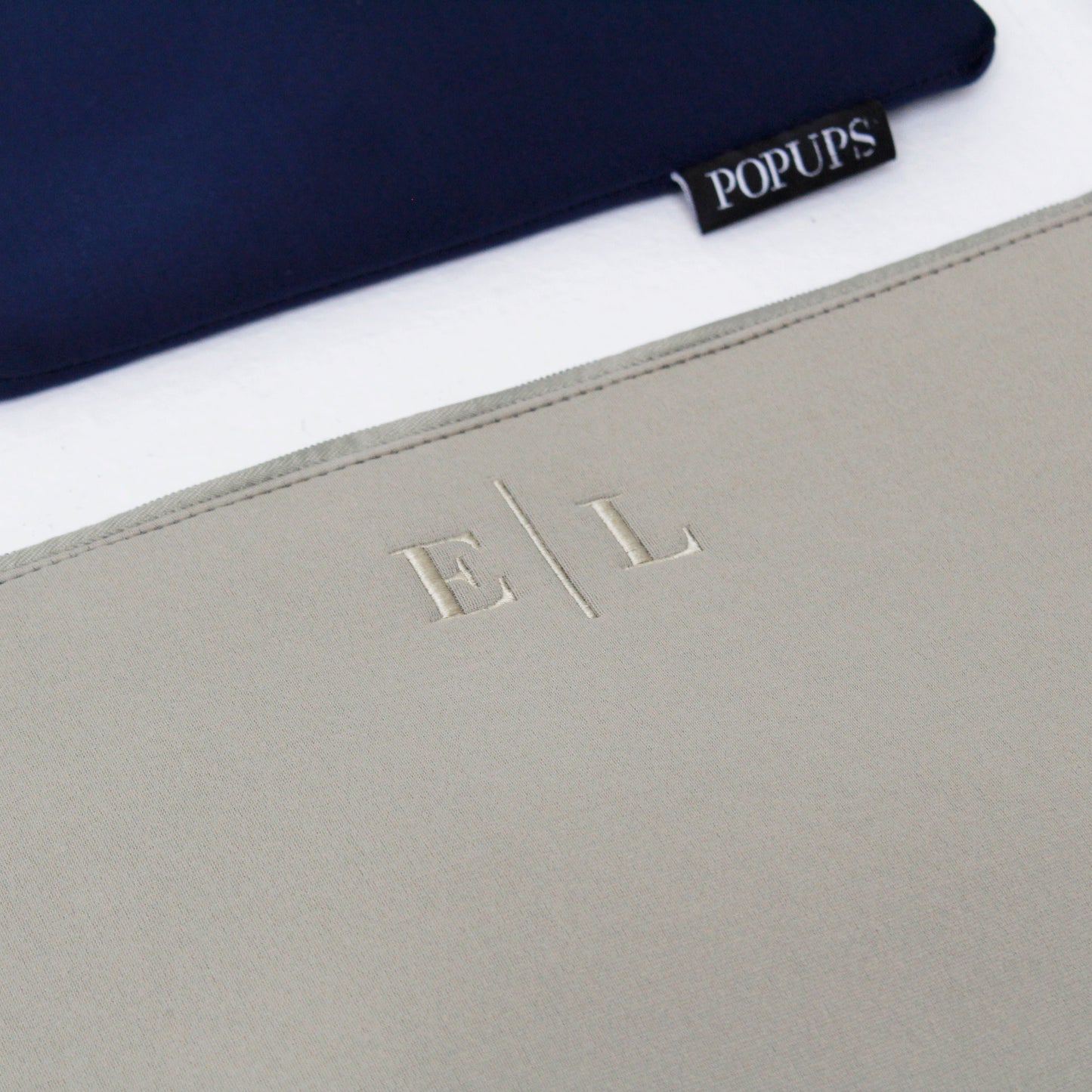 LAPTOP SLEEVE TAUPE