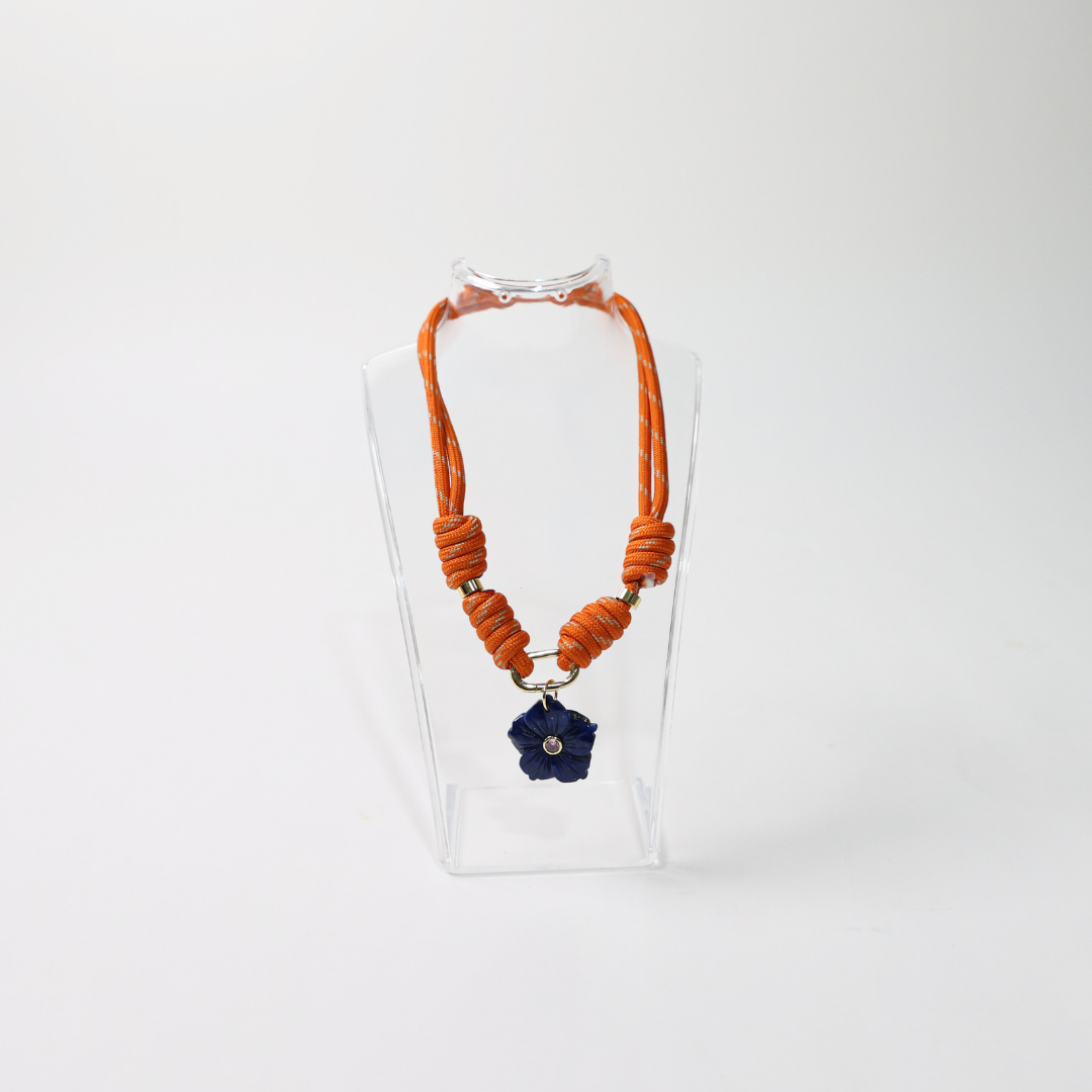 POP UPS X HANNAH B BOAT ROPE BURNT ORANGE NECKLACE WITH BLUE HIBISCUS