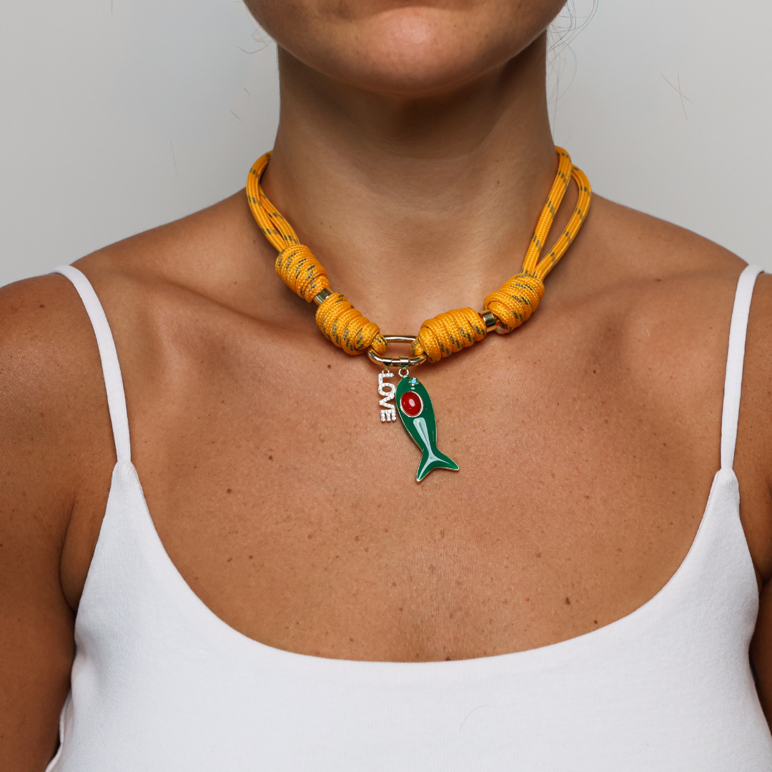 POP UPS X HANNAH B BOAT ROPE MUSTARD NECKLACE WITH GREEN ENAMEL FISH & LOVE