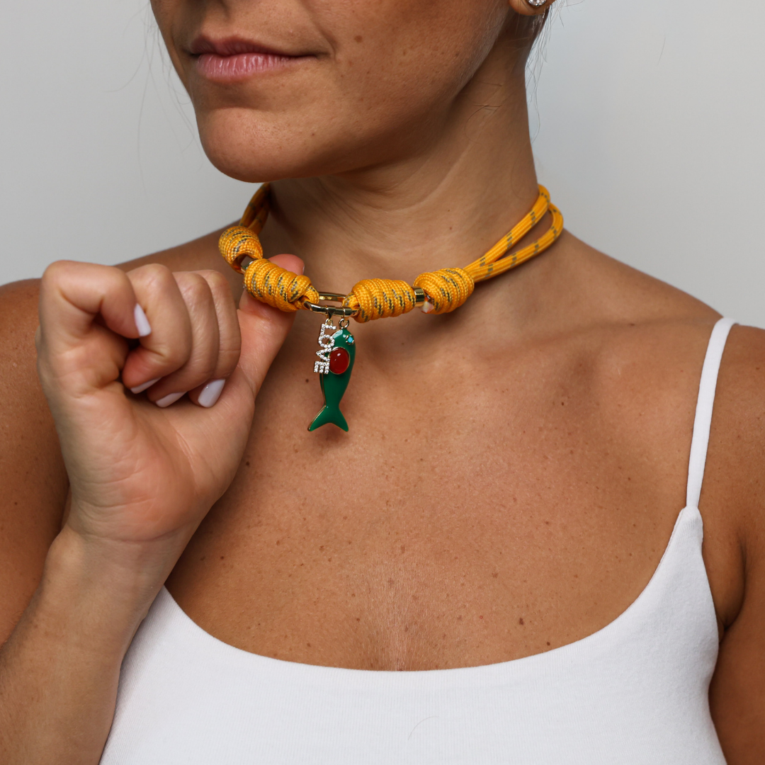 POP UPS X HANNAH B BOAT ROPE MUSTARD NECKLACE WITH GREEN ENAMEL FISH & LOVE