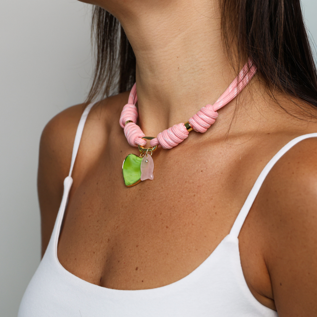 POP UPS X HANNAH B BOAT ROPE PRETTY IN PINK NECKLACE WITH GREEN HEART & PINK FISH