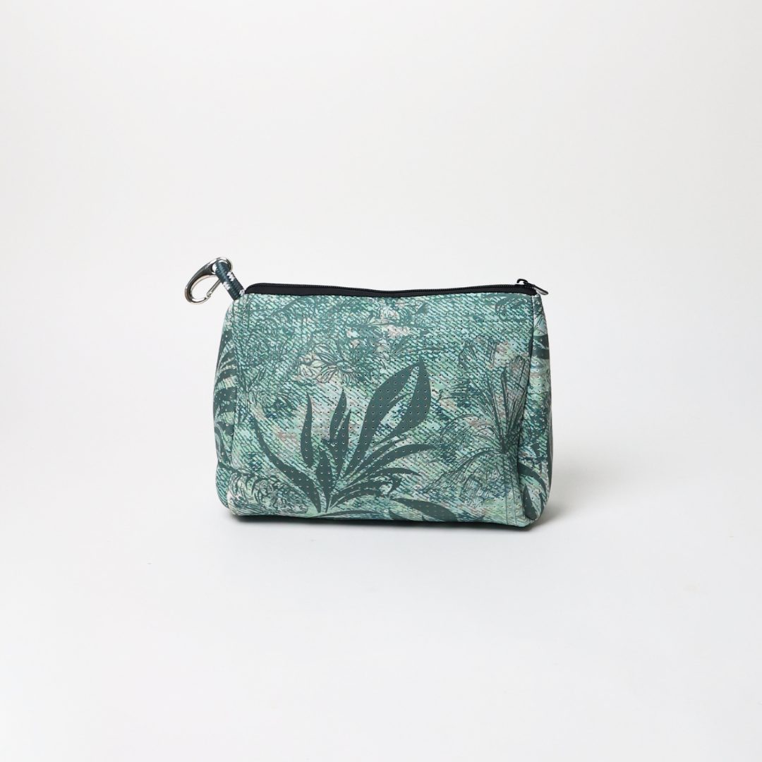 ESSENTIAL POUCH JUNGLE FEVER DENIM GREEN