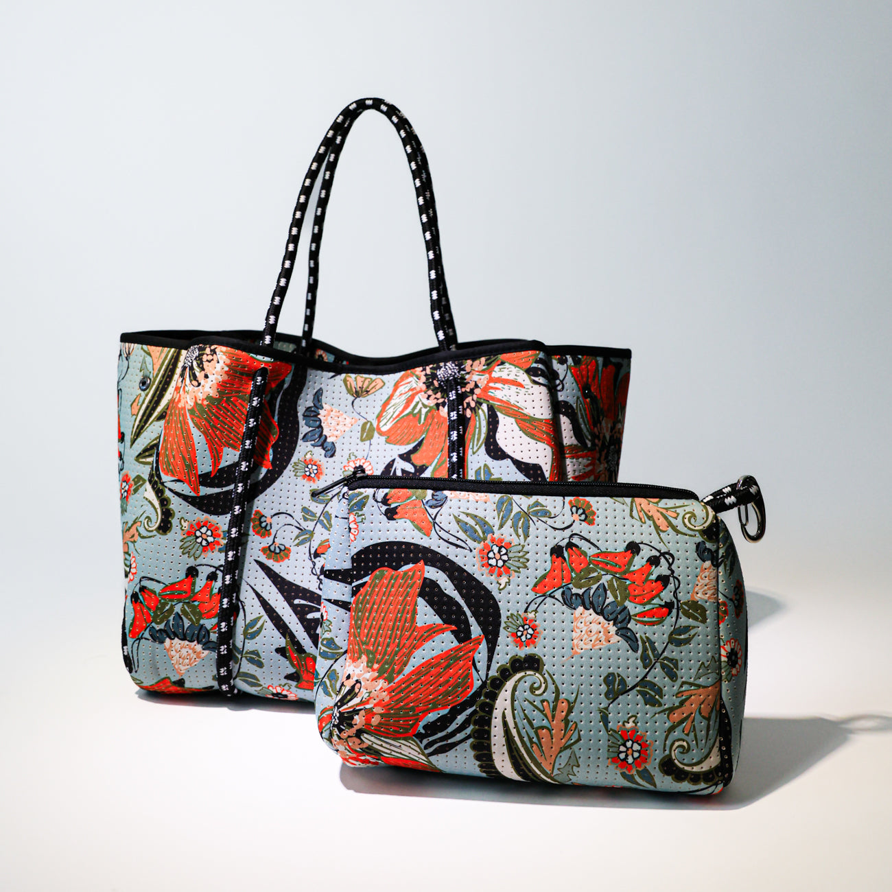 BLOSSOM BLUE BASIC SET: EVERYDAY TOTE AND POUCH – Pop Ups Brand