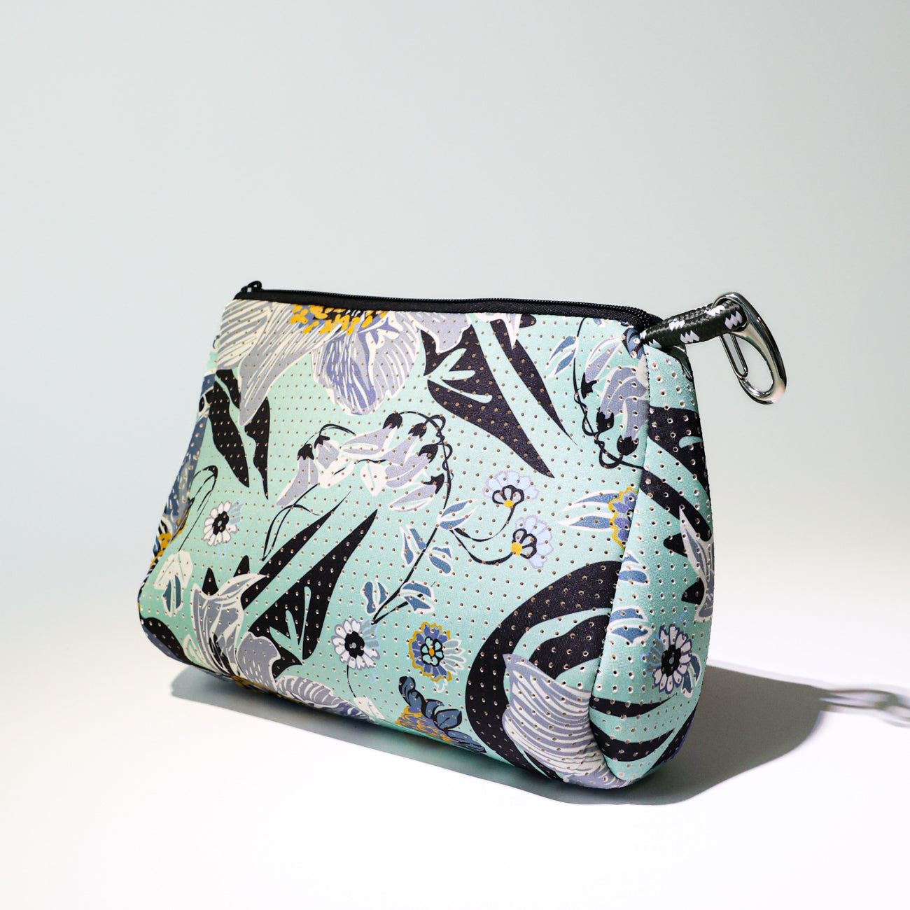 BLOSSOM MINT BASIC SET: EVERYDAY TOTE AND POUCH