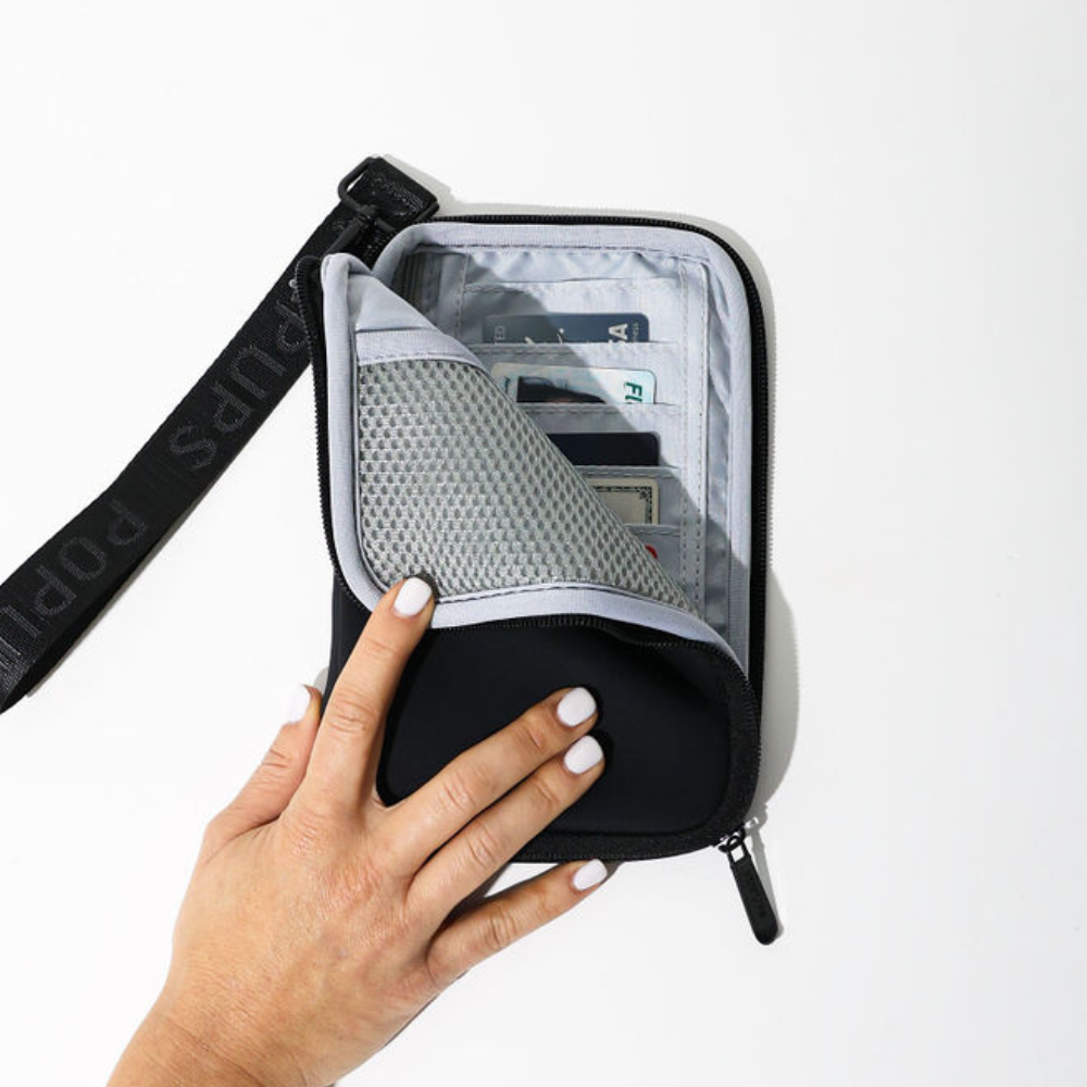 PASSPORT WALLET BLACK