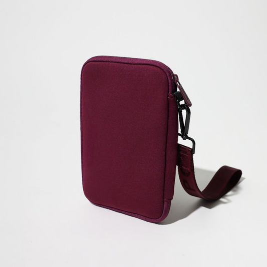 PASSPORT WALLET BERRY