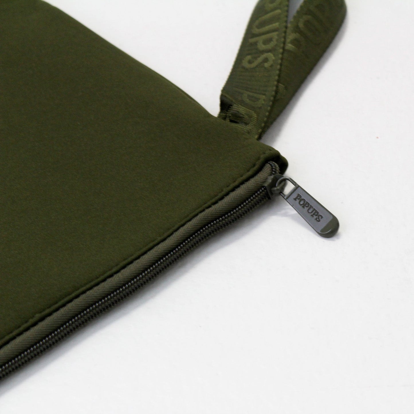 LAPTOP SLEEVE SAFARI GREEN