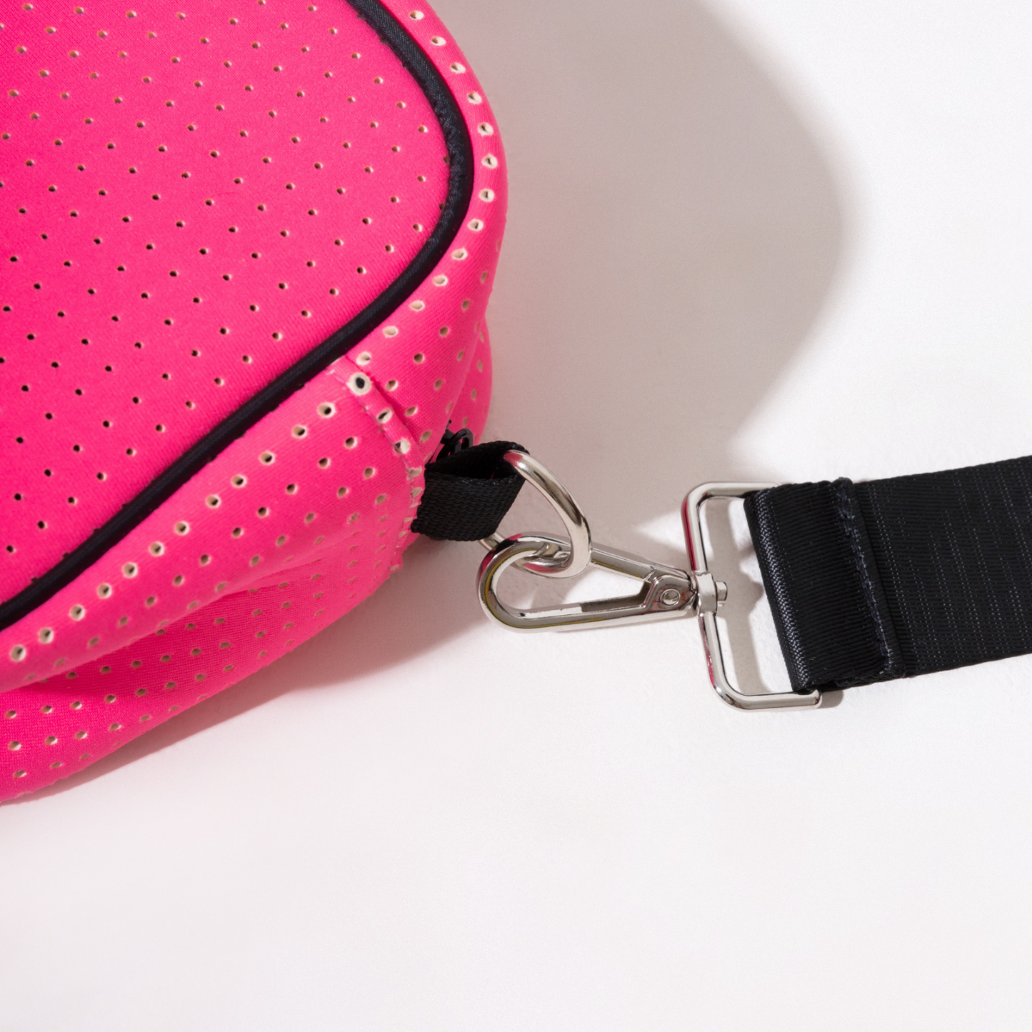 CAMERA BAG NEON PINK