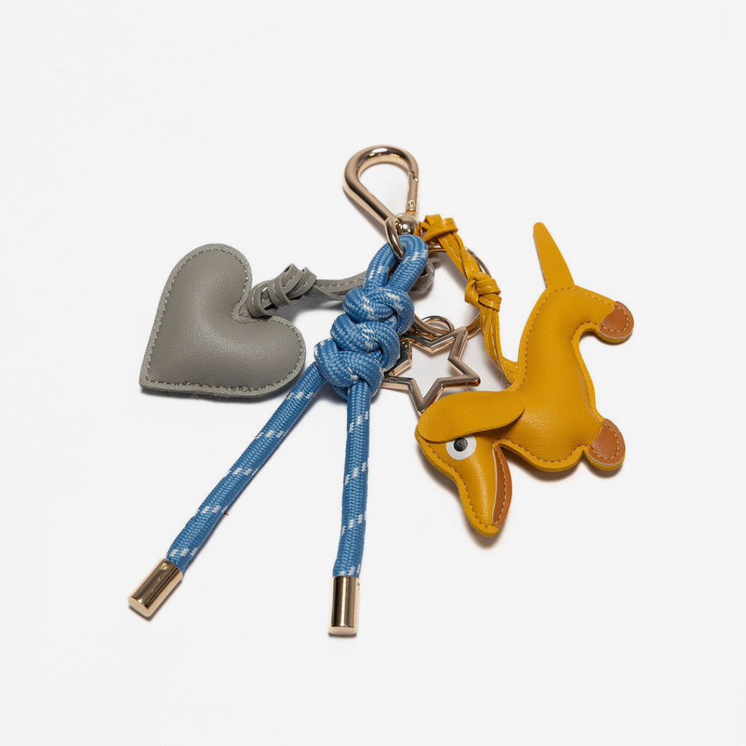 KEY CHAIN BLUE WITH CHARMS - MUSTARD DOG AND GREY HEART