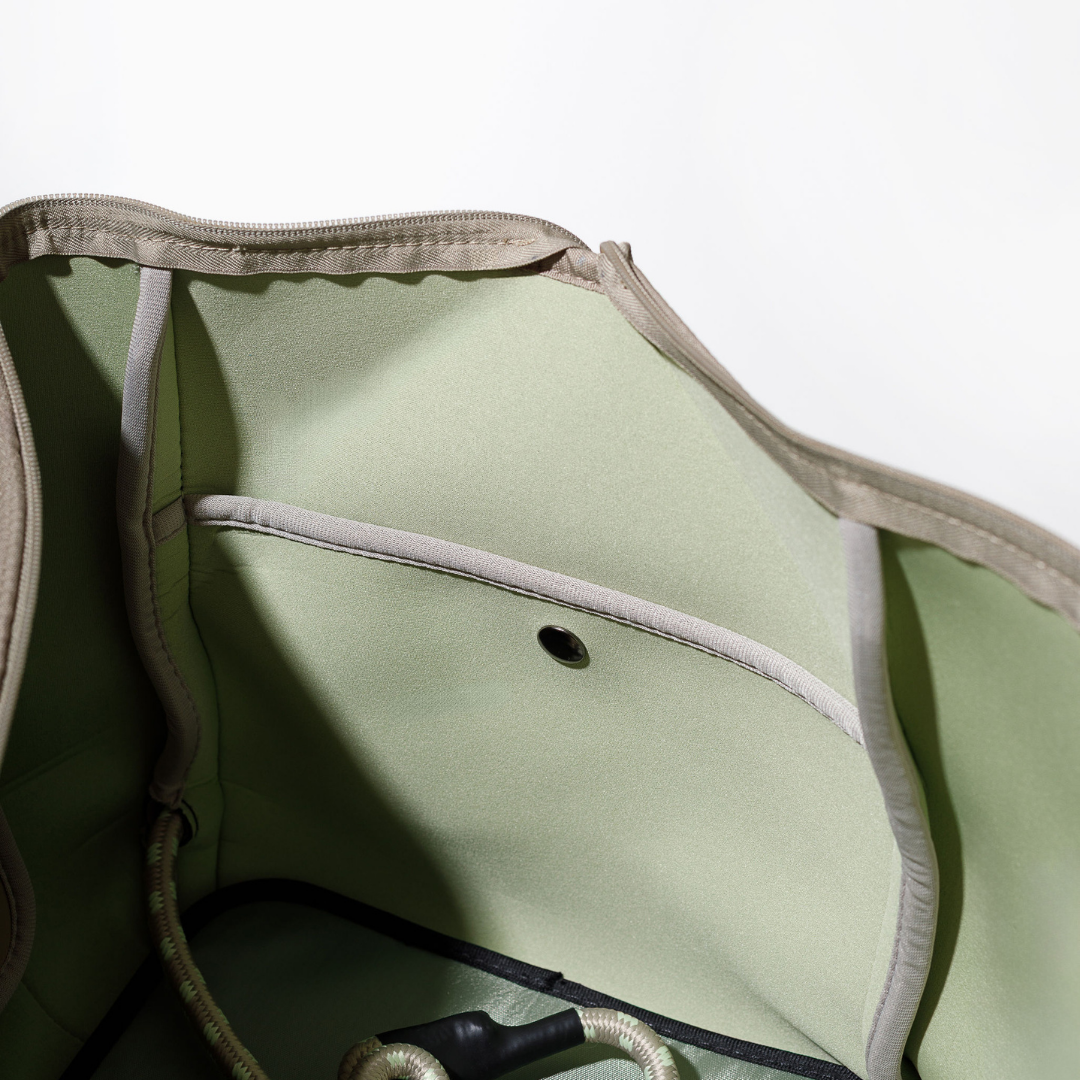 ZIPPER TOTE TAUPE