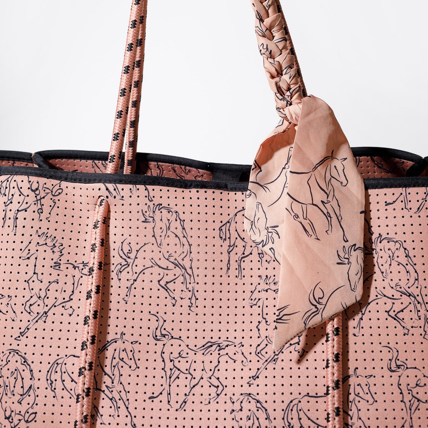 EVERYDAY TOTE HORSE PRINT BLUSH PINK
