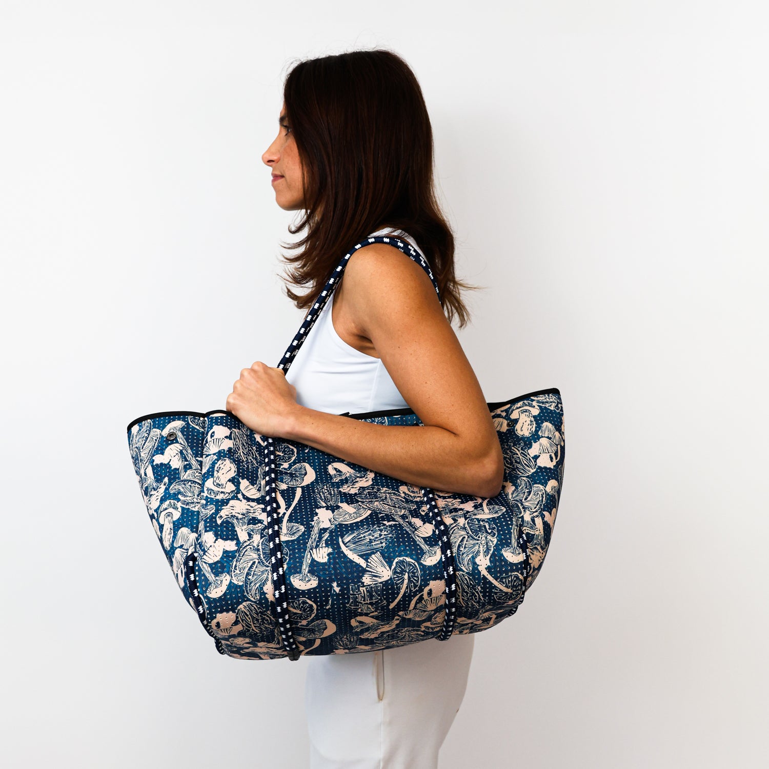 ブリーフィングEVERYDAY TOTE ECO TWIL ブラック美品（j.ju69d8