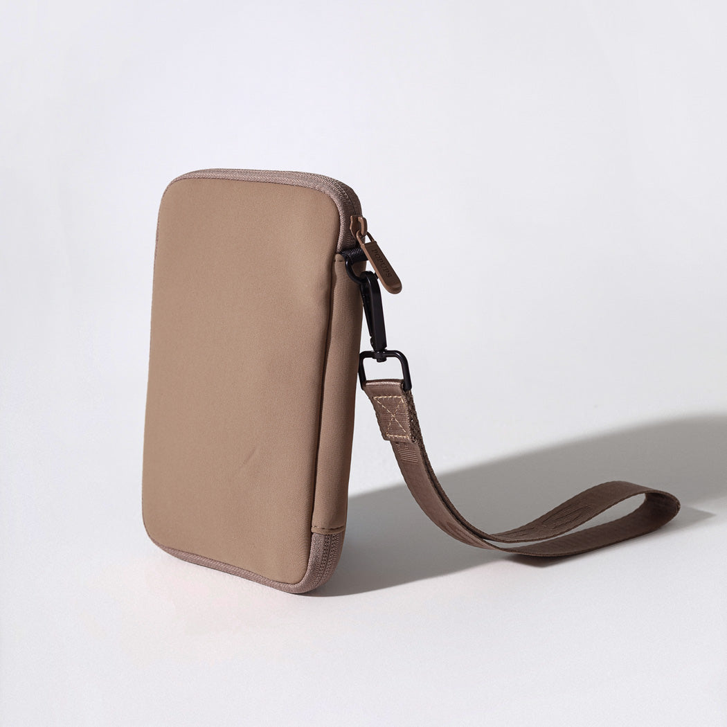 PASSPORT WALLET MOCHA