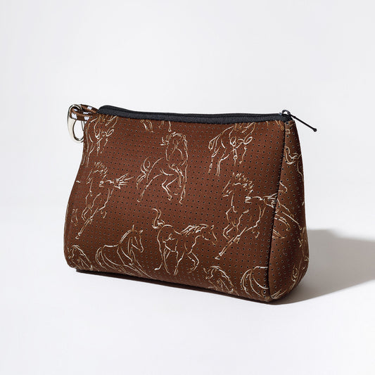 ESSENTIAL POUCH HORSE PRINT ESPRESSO