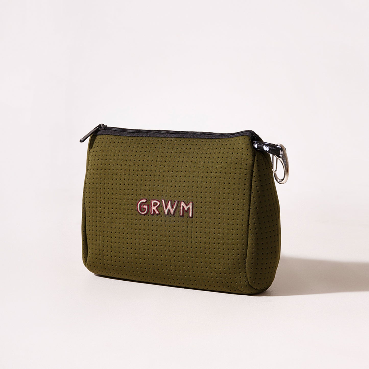 ESSENTIAL POUCH SAFARI GREEN - GRWM
