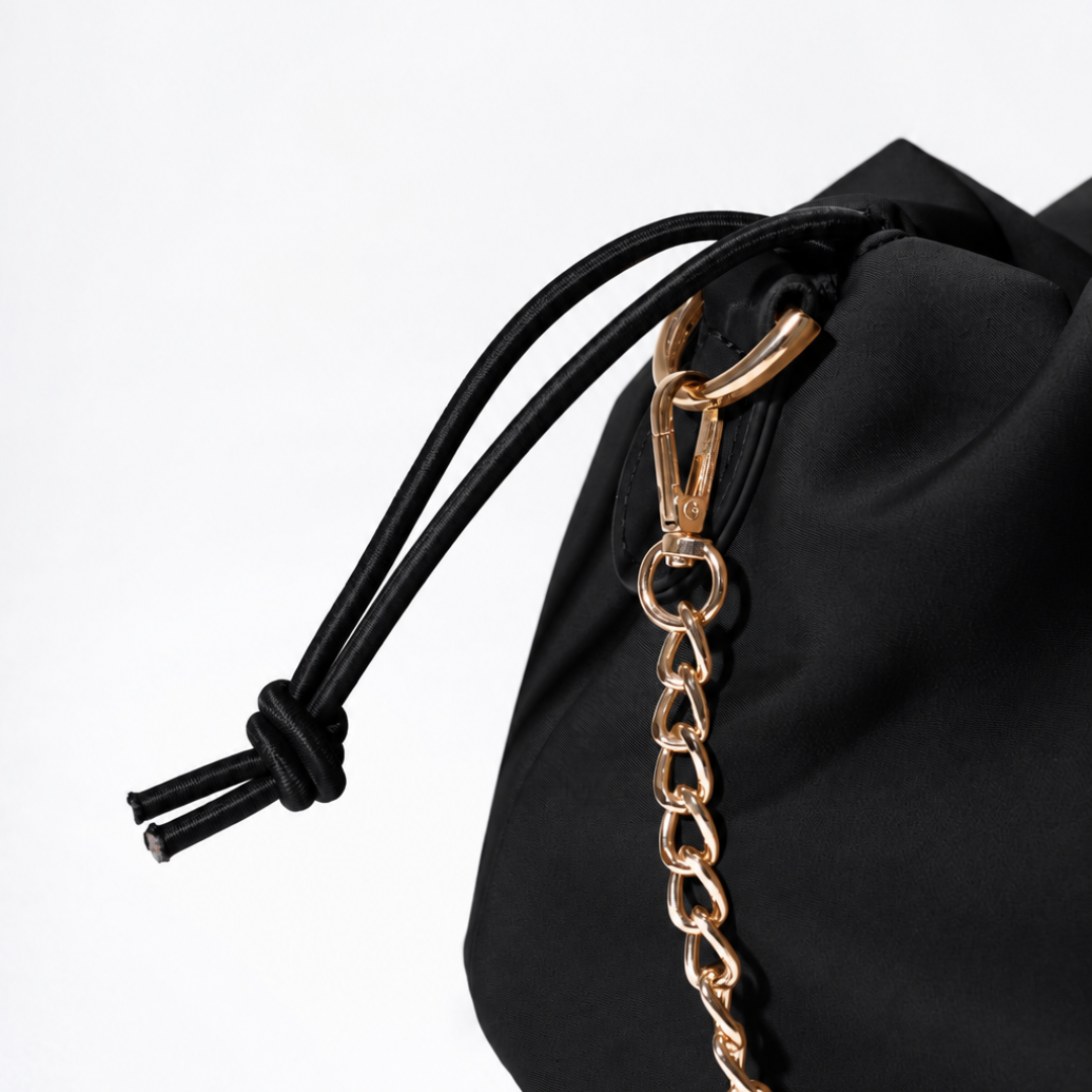 PUFF CLUTCH BLACK