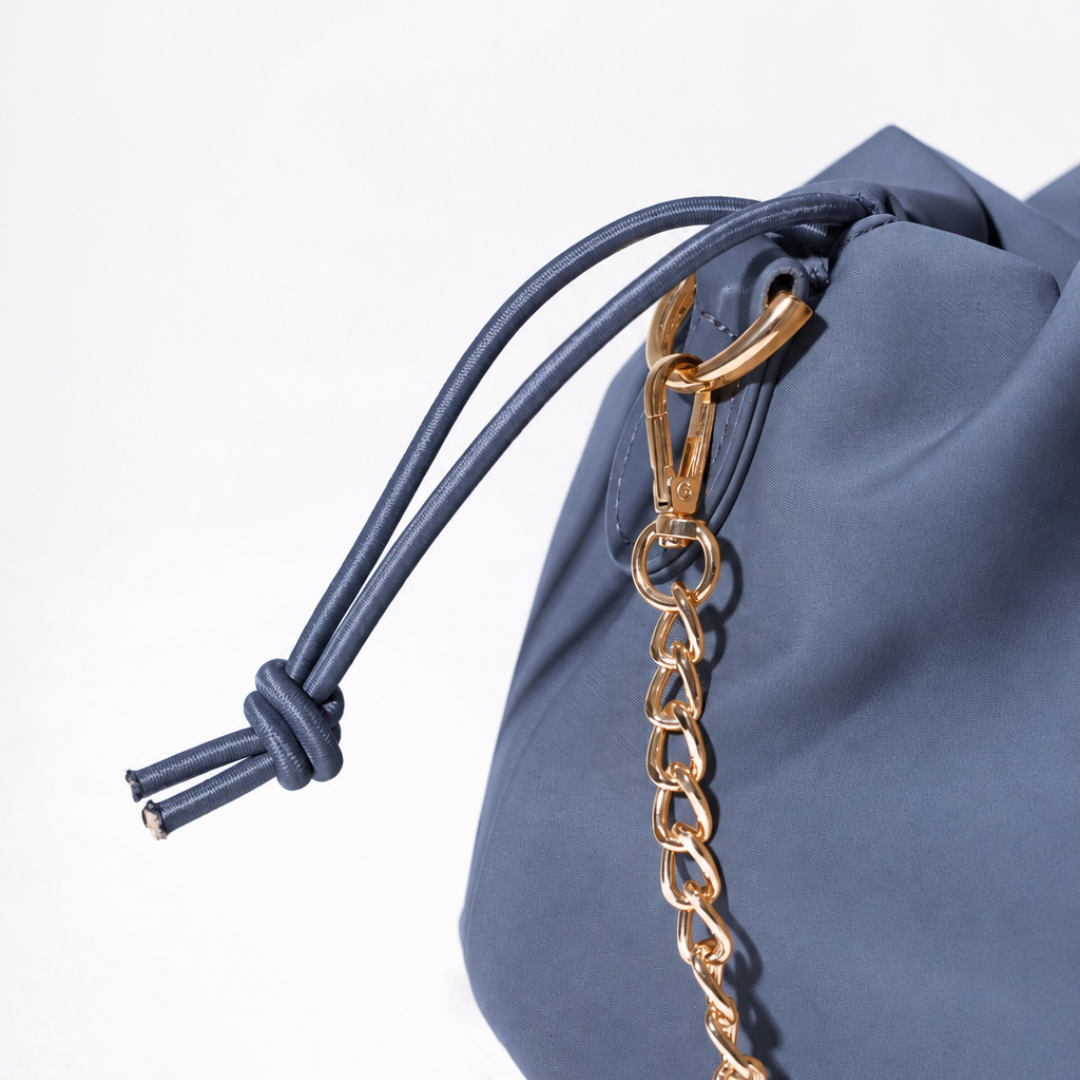PUFF CLUTCH DEEP BLUE