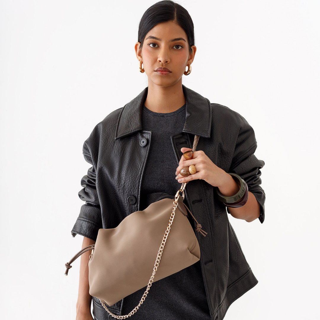 PUFF CLUTCH MOCHA
