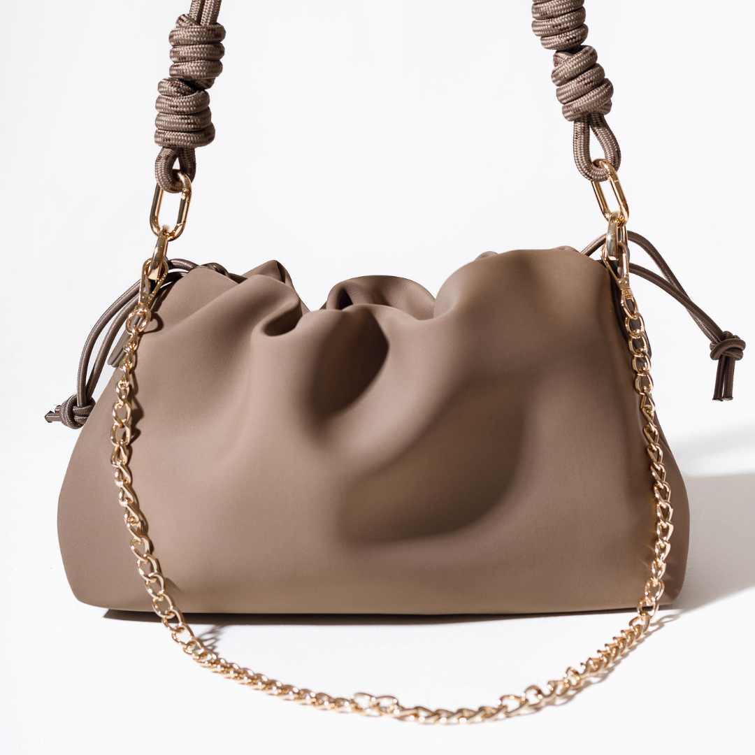 PUFF CLUTCH MOCHA