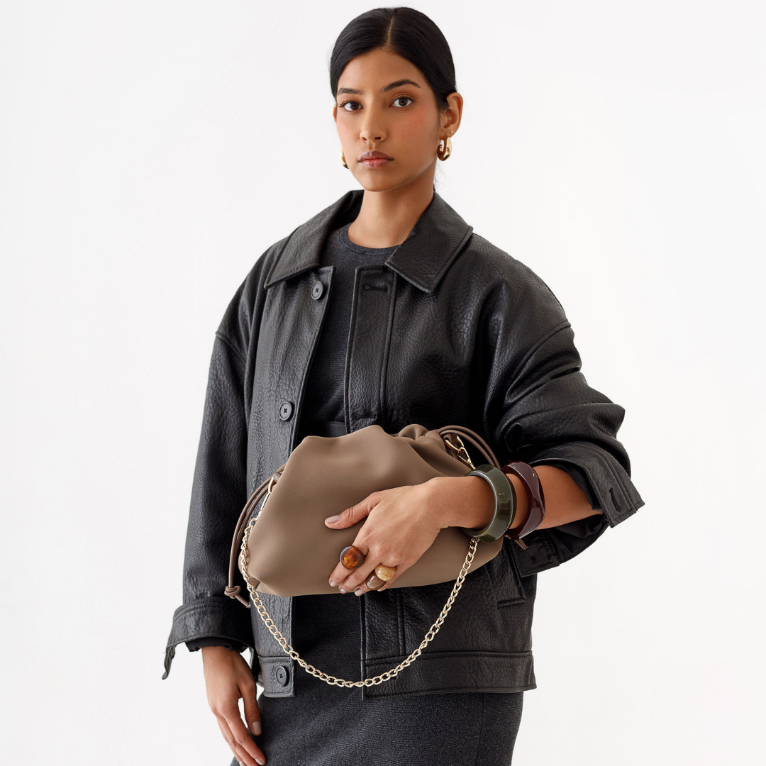 PUFF CLUTCH MOCHA