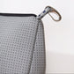 ESSENTIAL POUCH STONE GREY