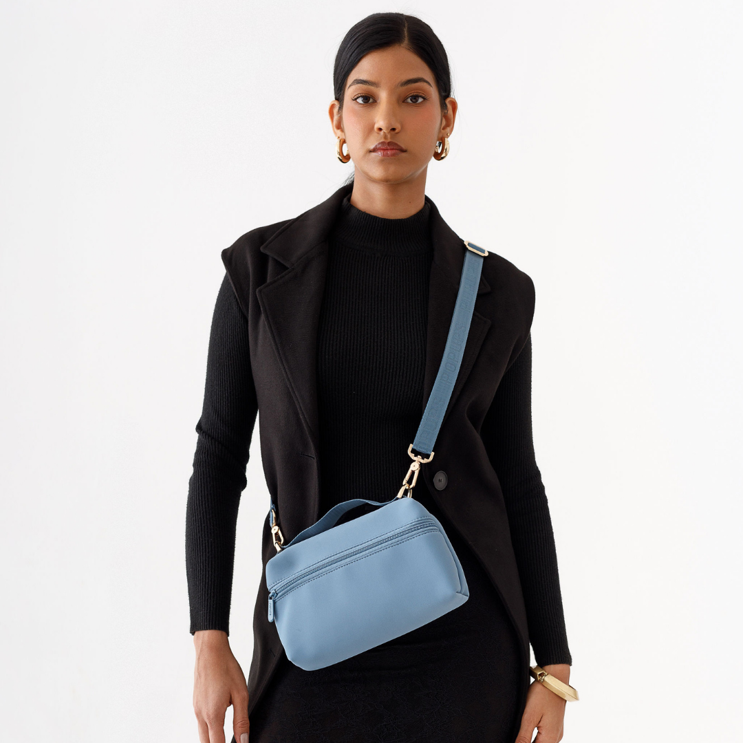 VANITY CLUTCH STORMY BLUE