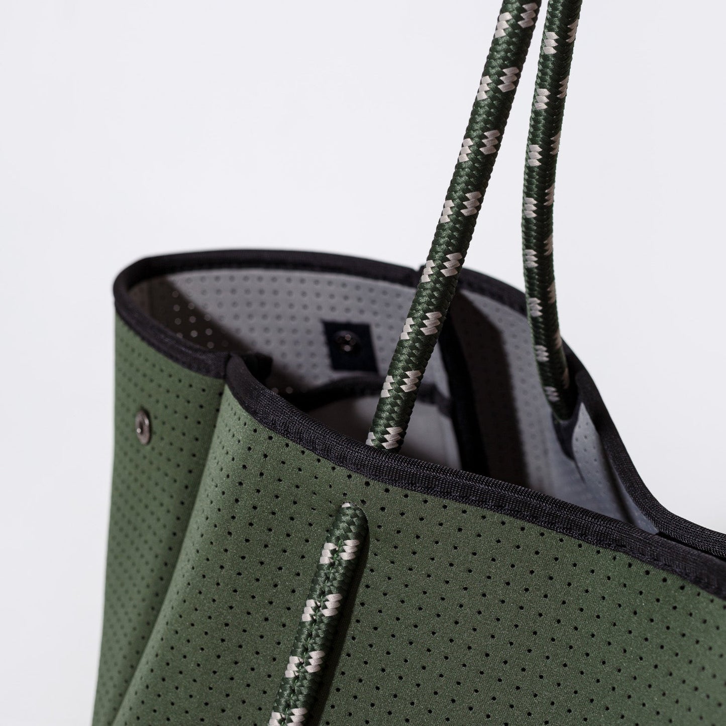 EVERYDAY TOTE MOSS GREEN