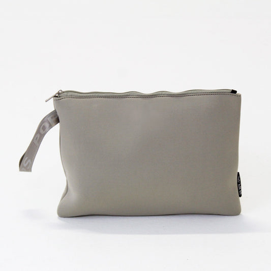 OVERSIZED WRISTLET POUCH TAUPE