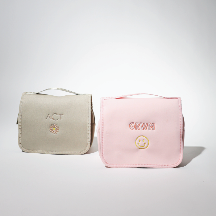 TOILETRY BAG