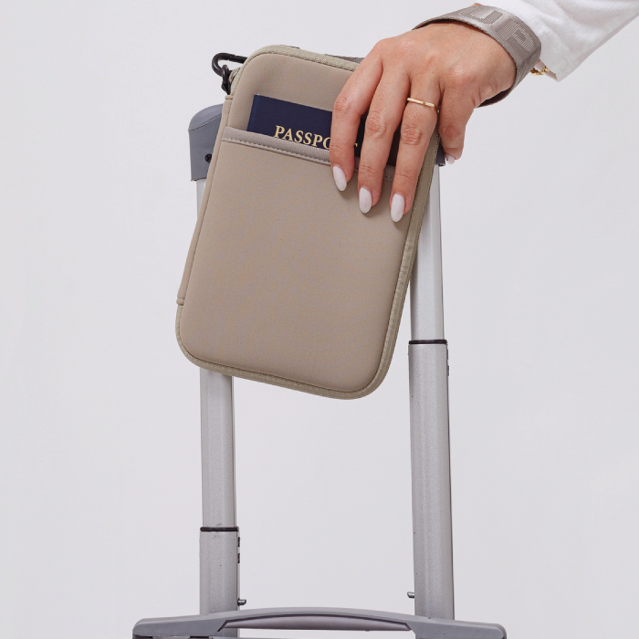 PASSPORT WALLET